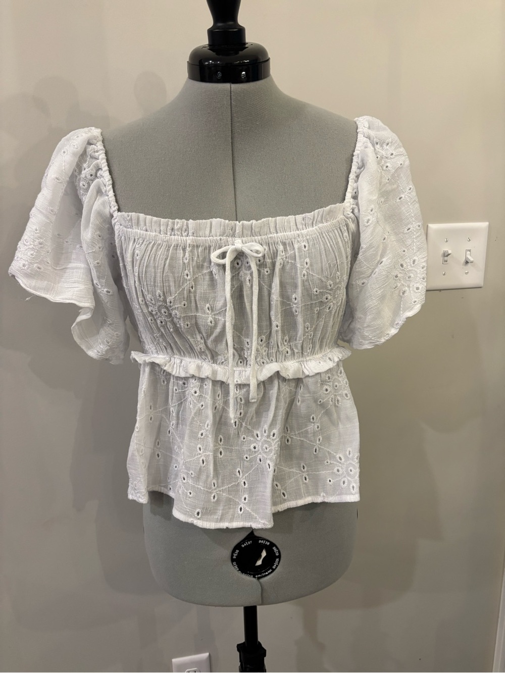White Eyelet Square-Neck Puff Sleeve Blouse